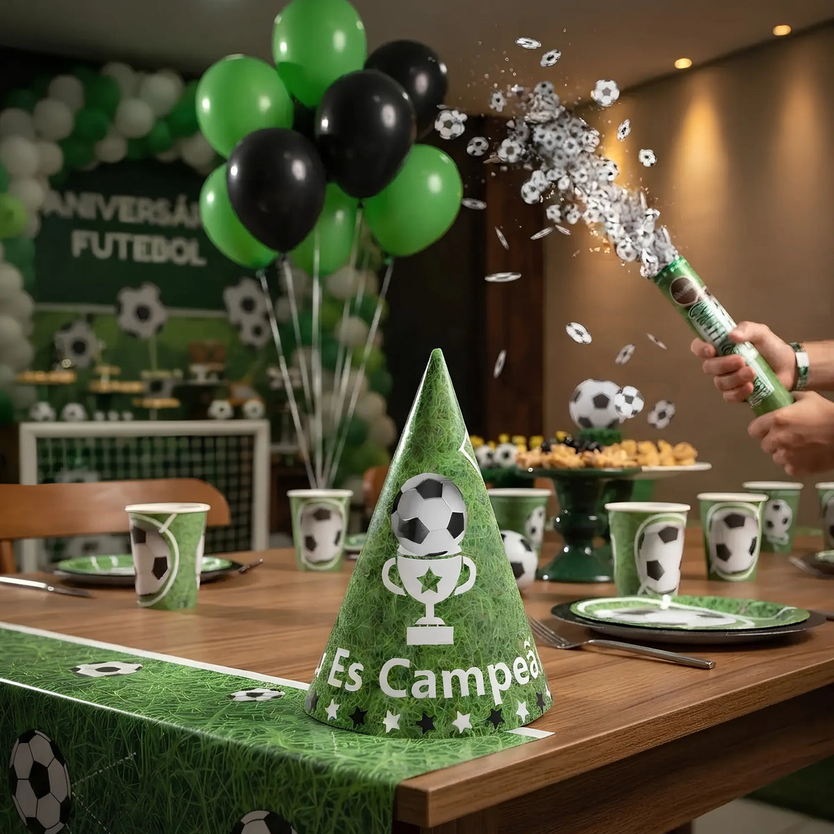 chapéu para festa de aniversário no tema futebol. Festalar